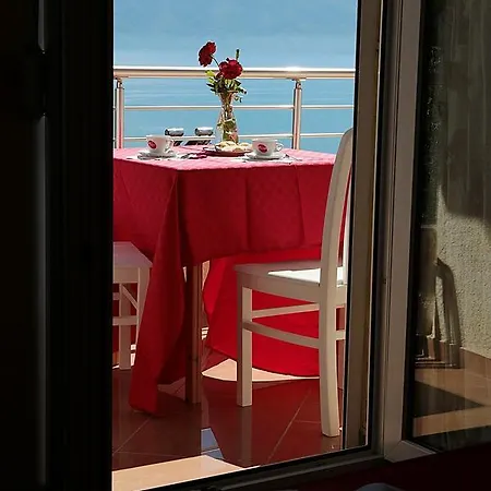 Vila Bregdeti Hotel