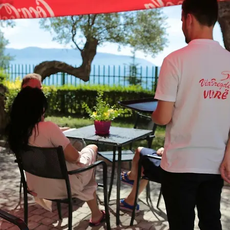 Hotell Vila Bregdeti Vlorë