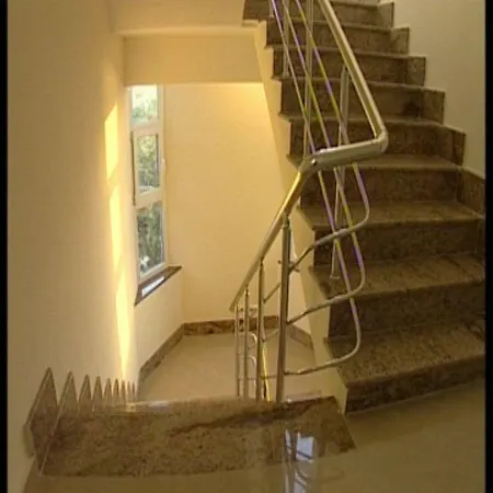 Vila Bregdeti Hotell 3*