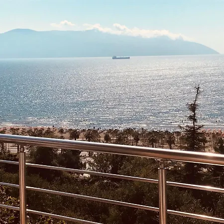 Vila Bregdeti Vlorë